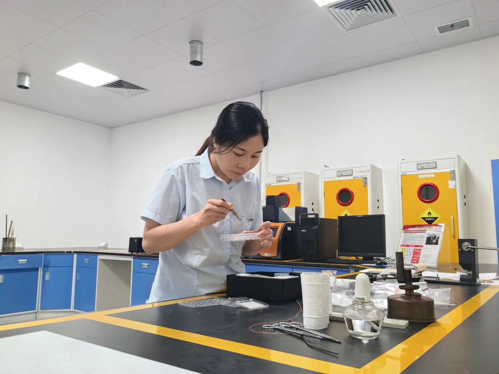 追光行动丨李莹影 在防腐材料销售中研发轮胎新材料，探索技术新未来